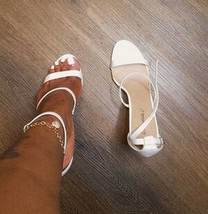 Breckelles White Strappy Heels Size 10